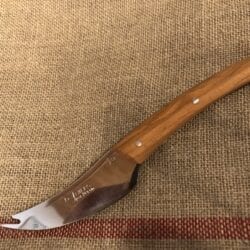 Coltello per Formaggio in legno di olivo