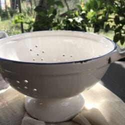 Colapasta in ceramica smaltato – Bianco