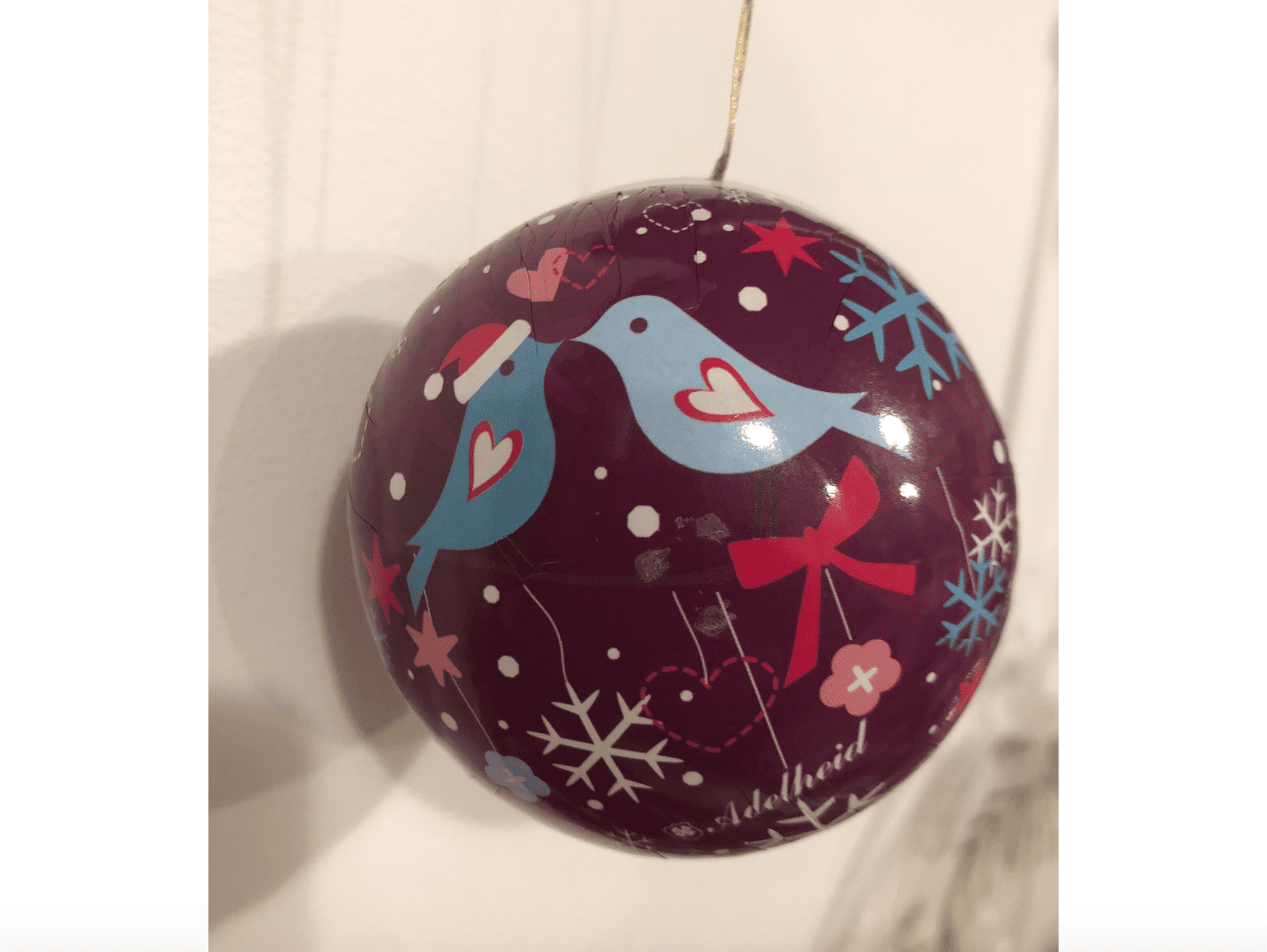 Palla di Natale apribile – Uccellini con cuori