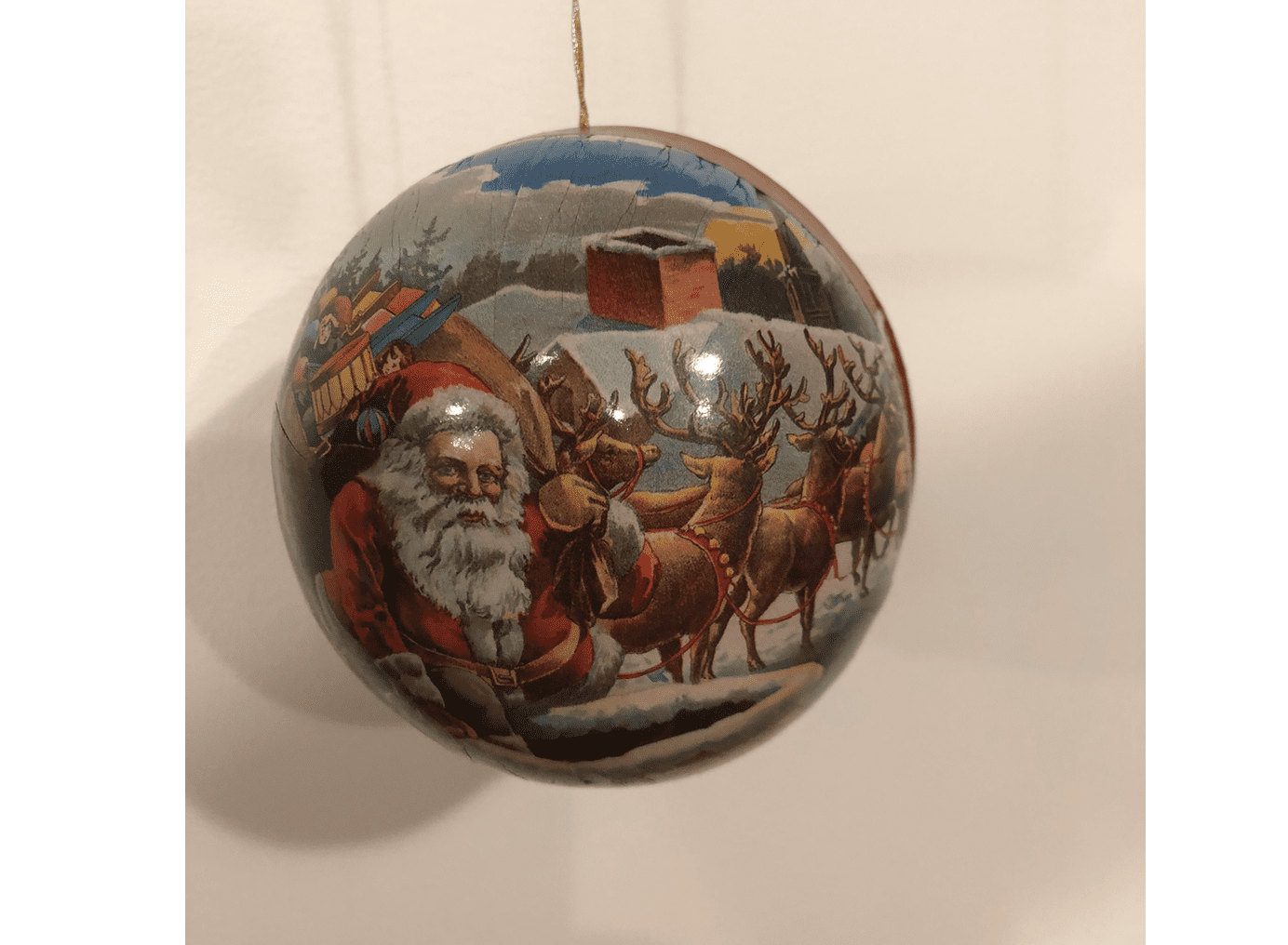 Palla di Natale apribile – Babbo Natale con renne
