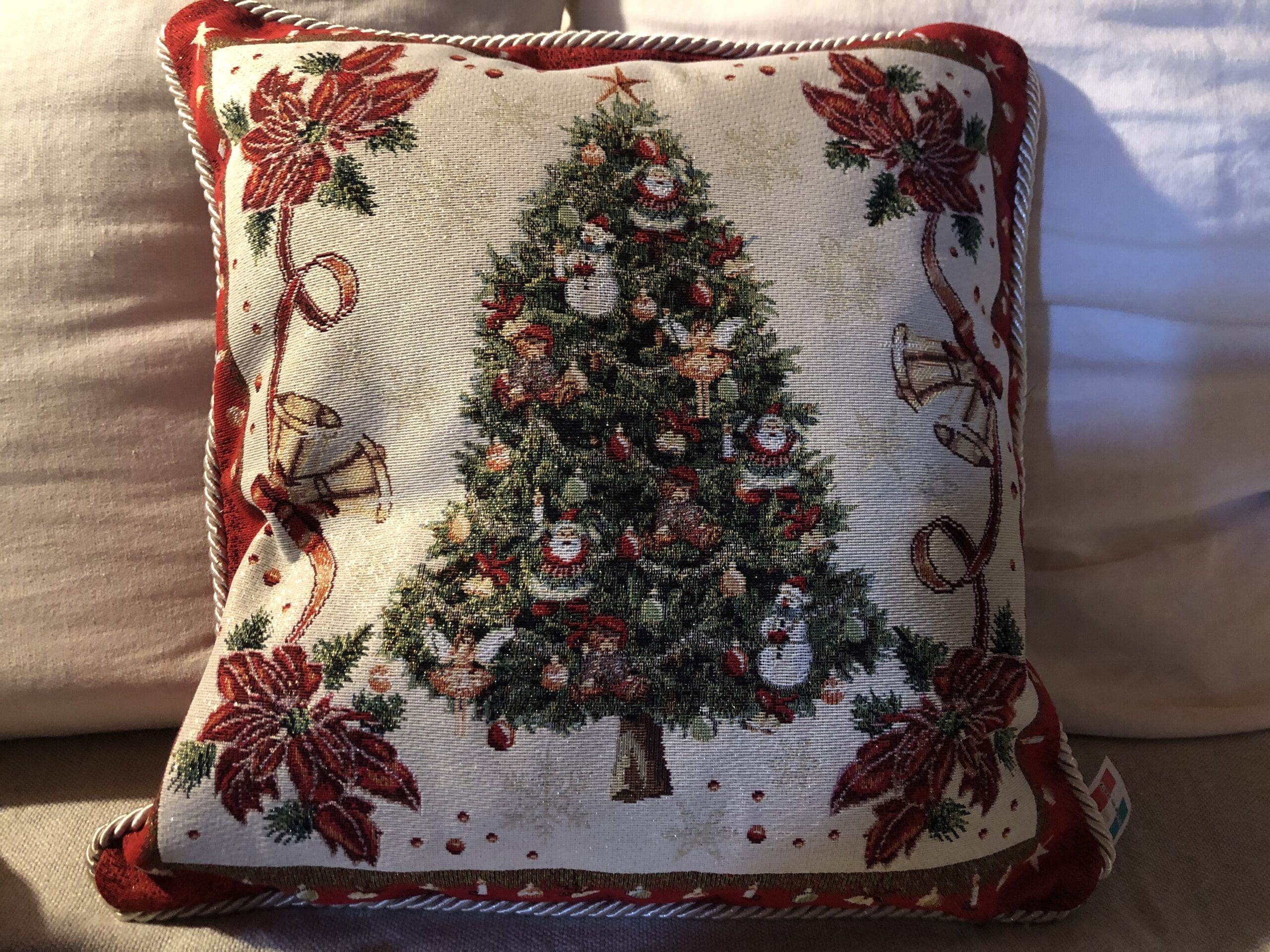 Cuscino quadrato con cordone- Albero di Natale