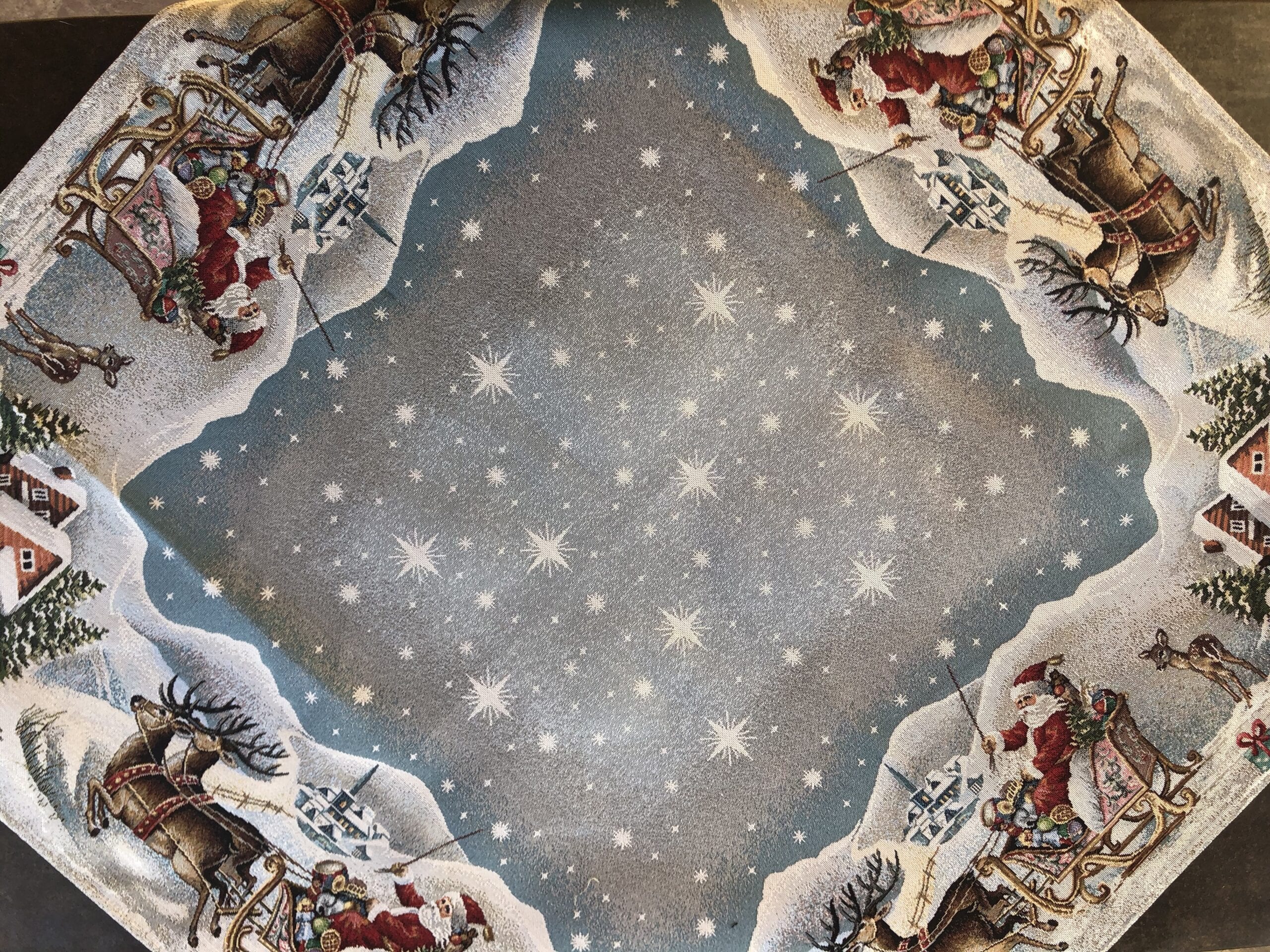 Tovaglia in gobelin 100×100 – Paesaggio natalizio