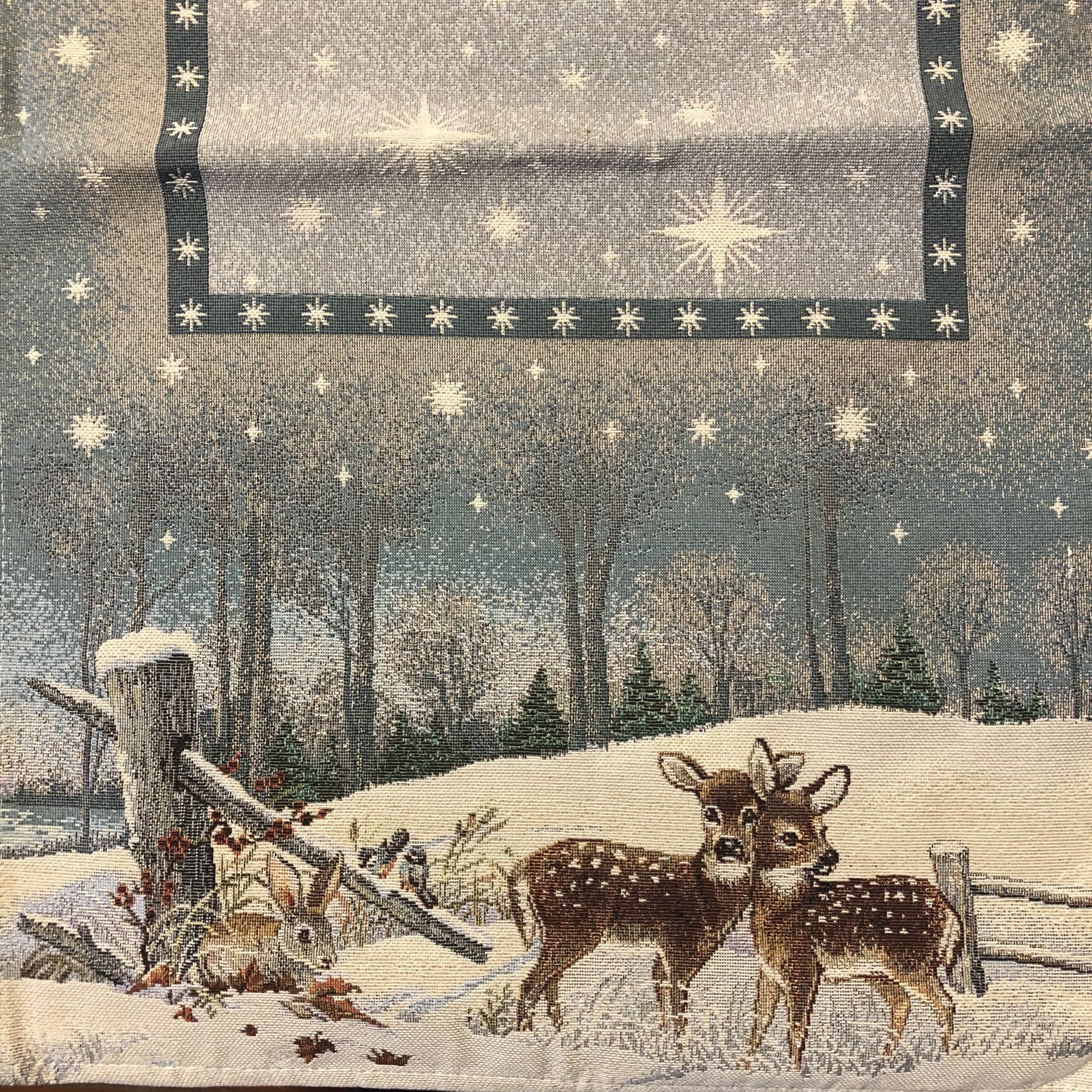 Runner in gobelin – Paesaggio natalizio e cerbiatto