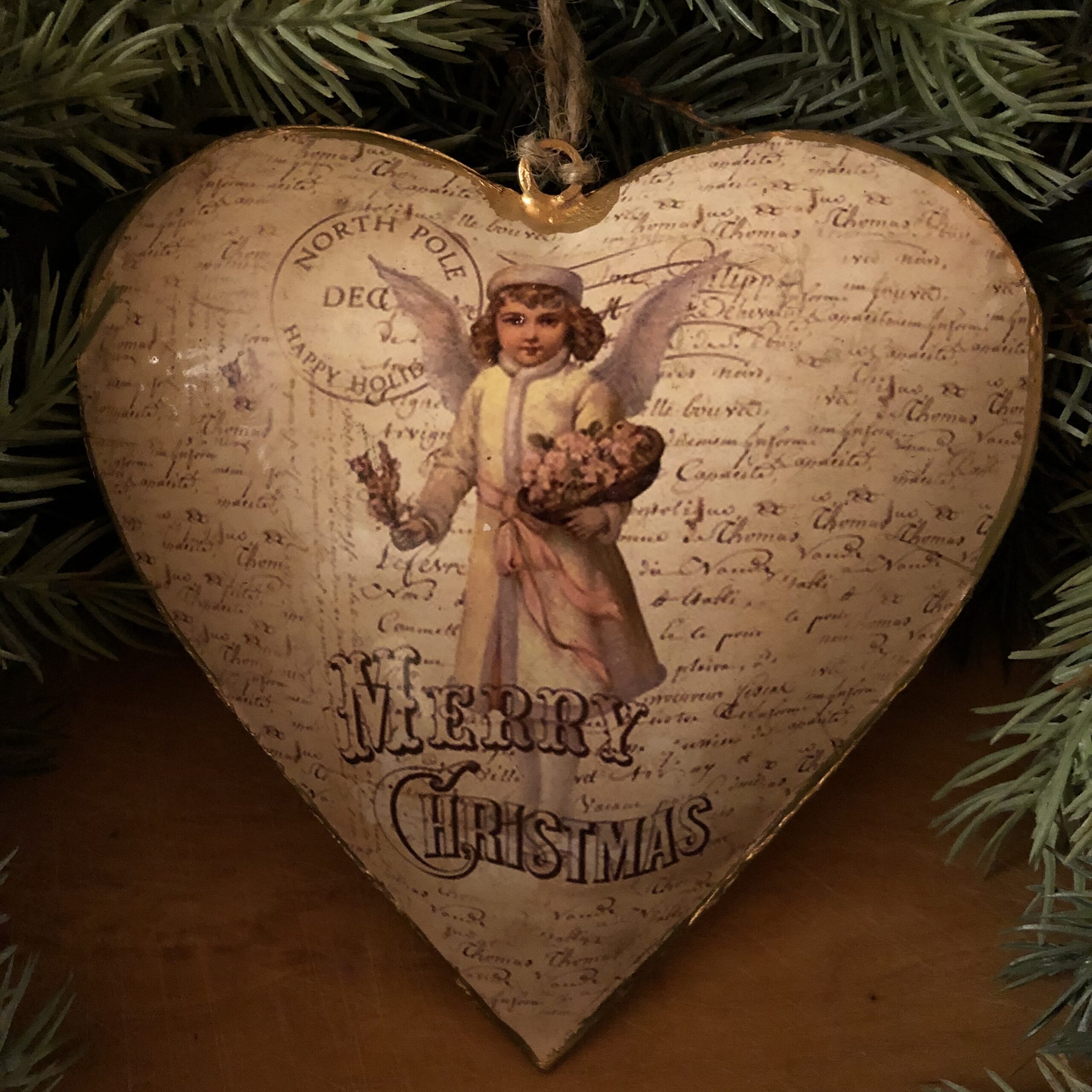 Cuore in metallo bombato “Merry Christmas” vintage
