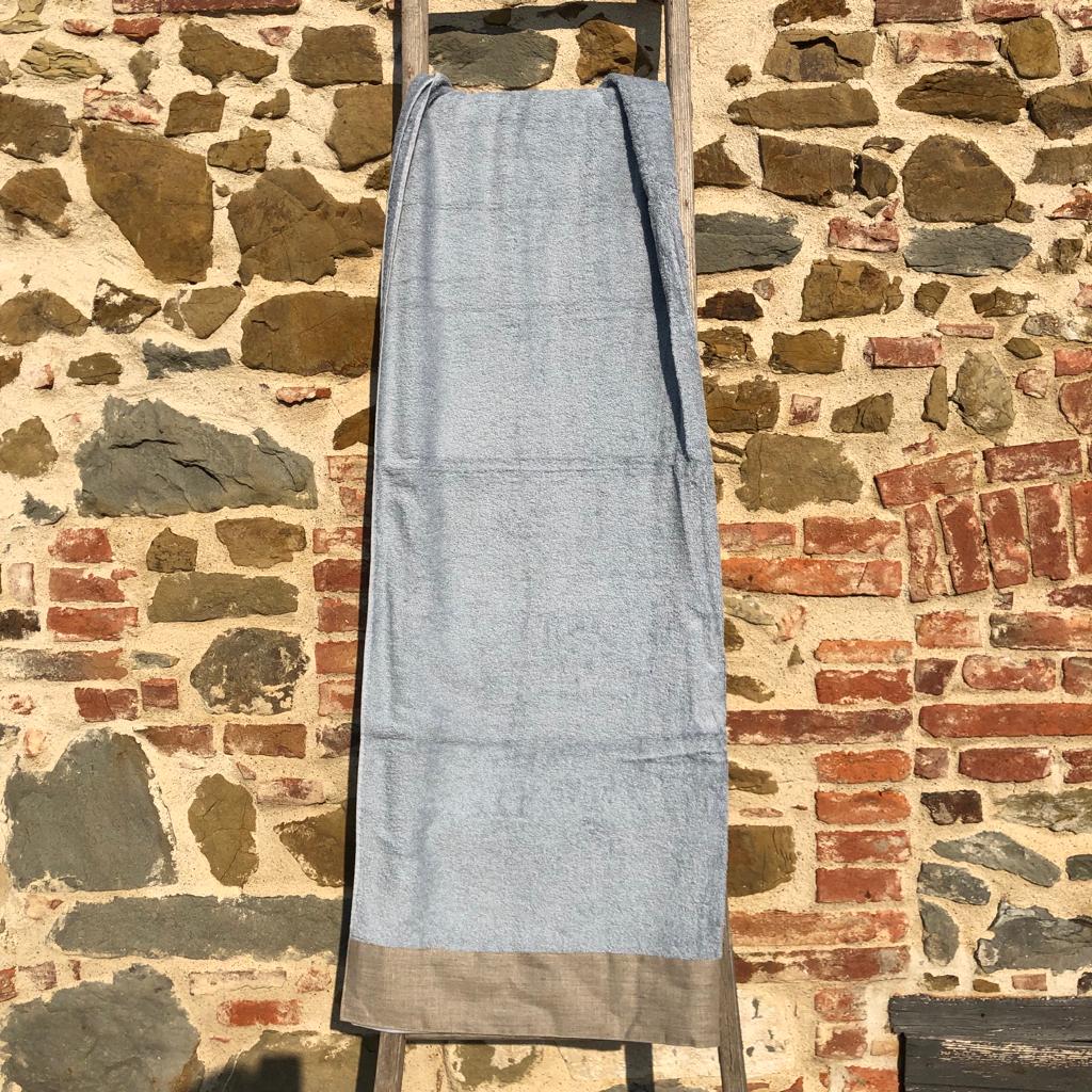 Telo bagno in cotone con balza in lino – Azzurro