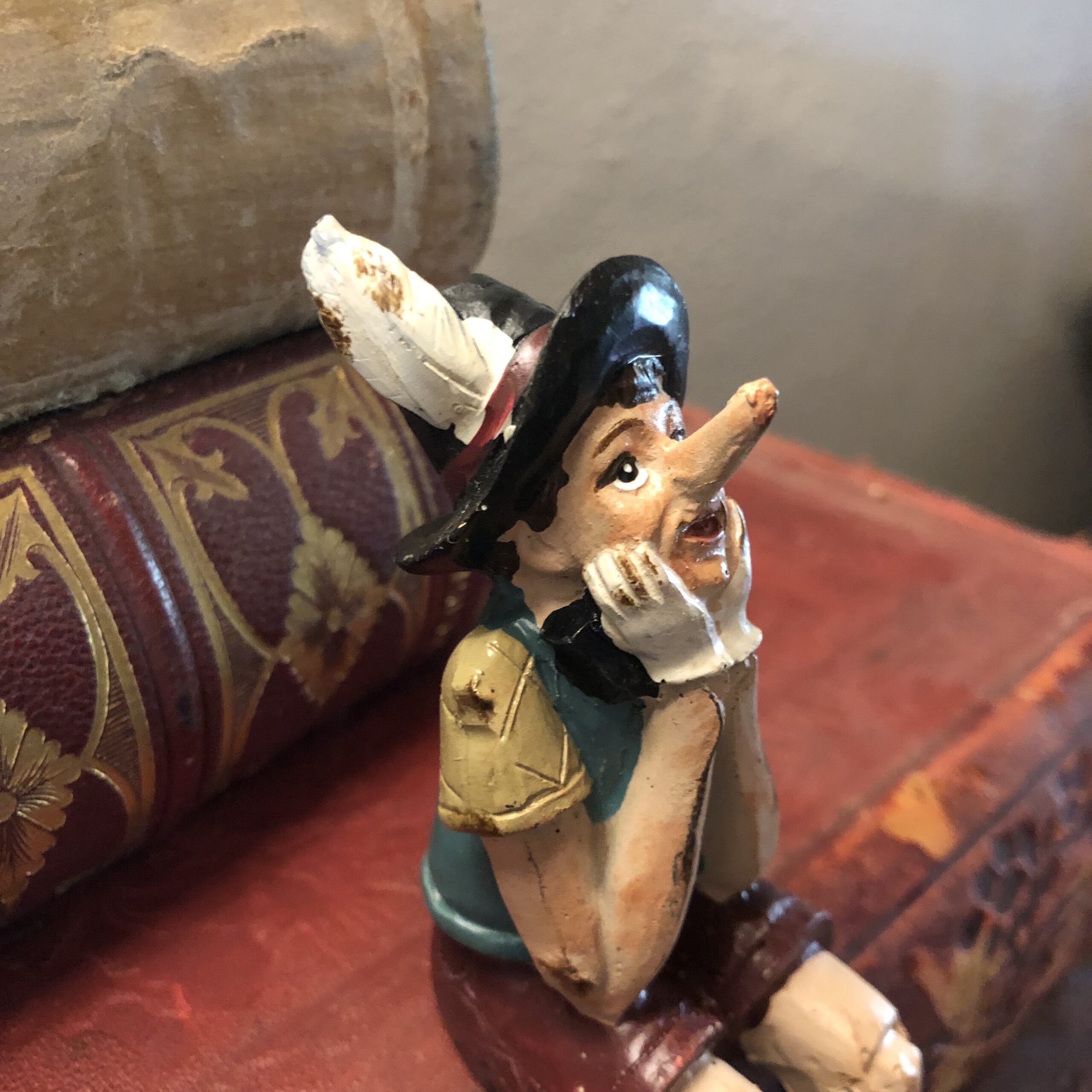 Pinocchio piccolo seduto vintage