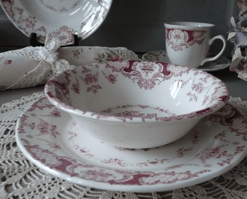 Ciotola “Clothilde” in ceramica bordeaux