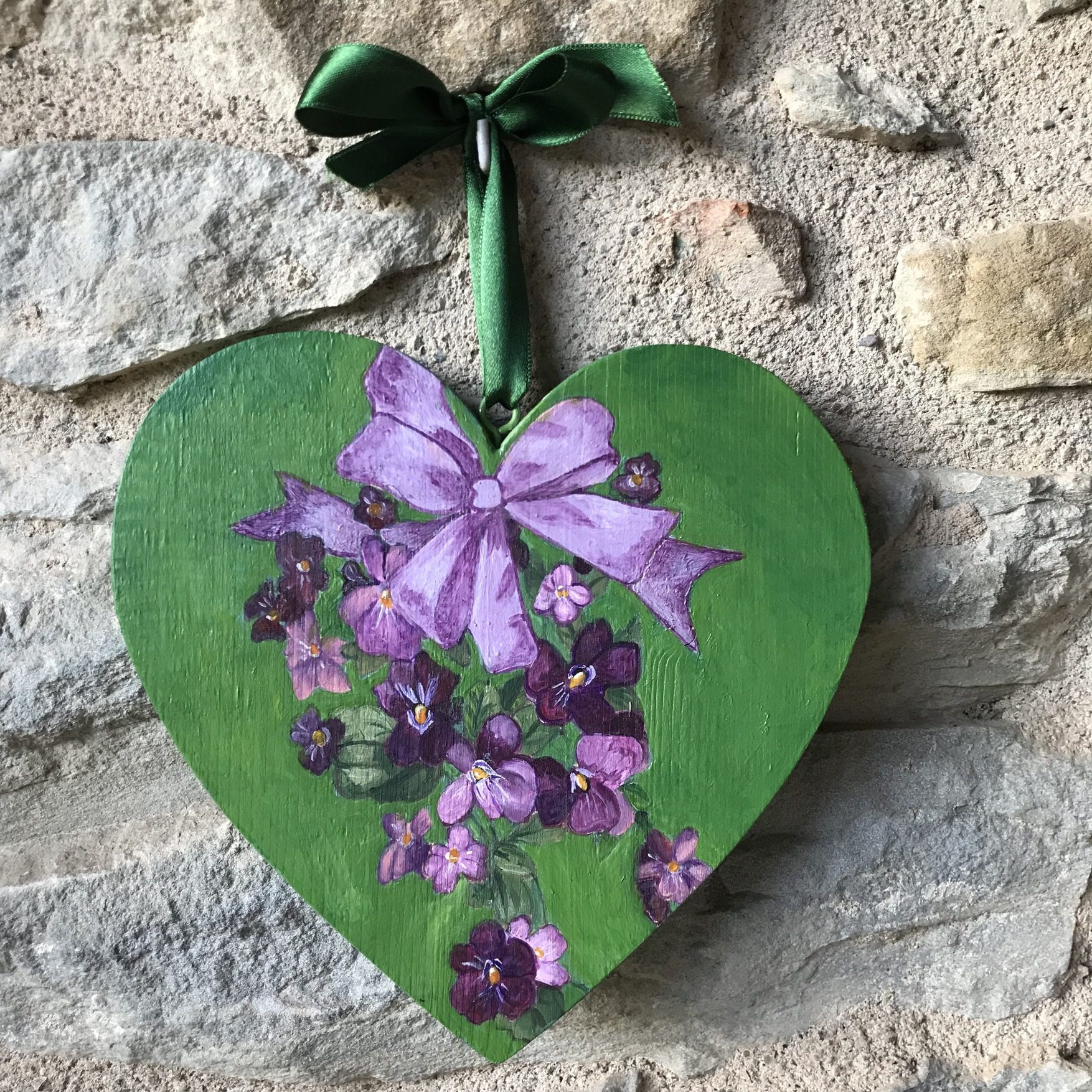 Grande Cuore in legno dipinto a mano ” Violetta”